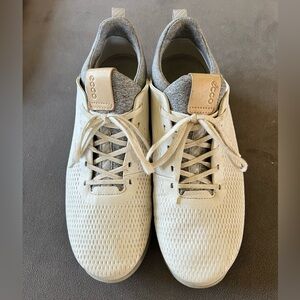 ECCO Ladies Golf Shoes - Like New!